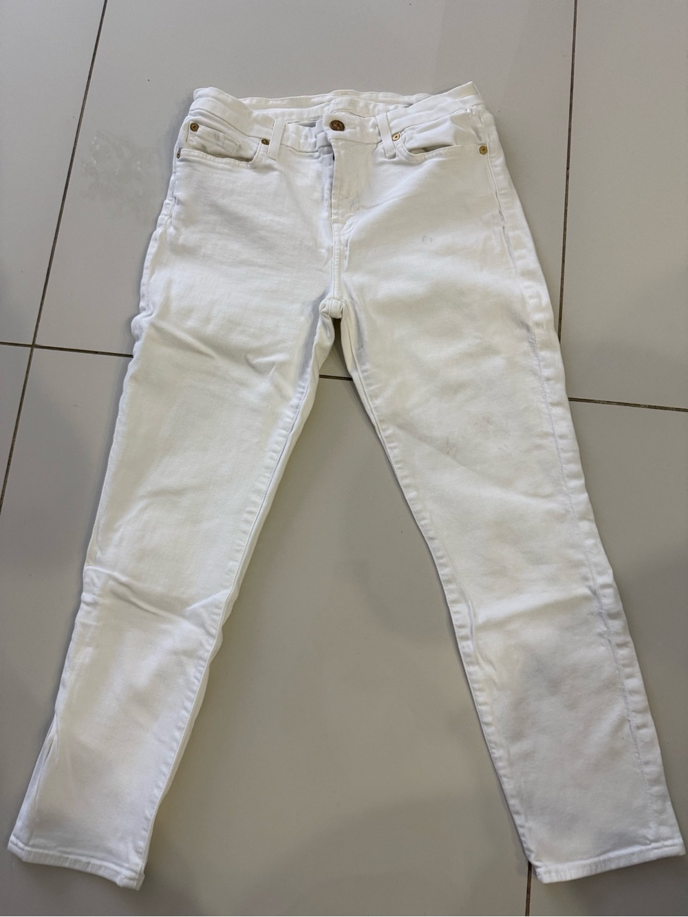 7 For All Mankind White Skinny Jeans - size 30